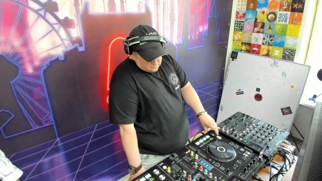 Живые игры 30.04.2025